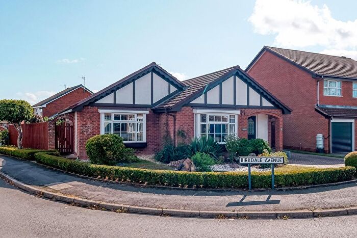 3 Bedroom Detached Bungalow For Sale In Birkdale Avenue, Blackwell, B60