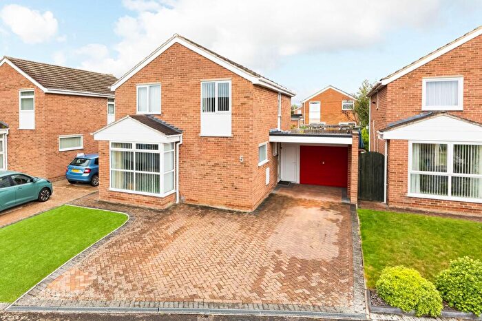 4 Bedroom Detached House For Sale In Hedgemead Avenue, Abingdon, OX14