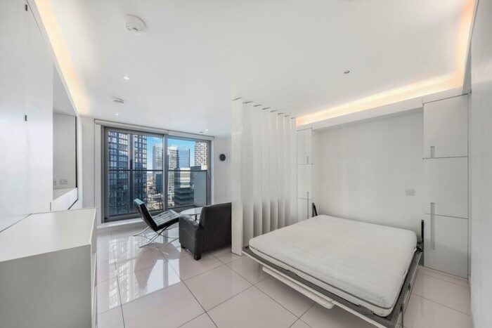 Flat To Rent In Pan Peninsula Square, Canary Wharf, London, E14