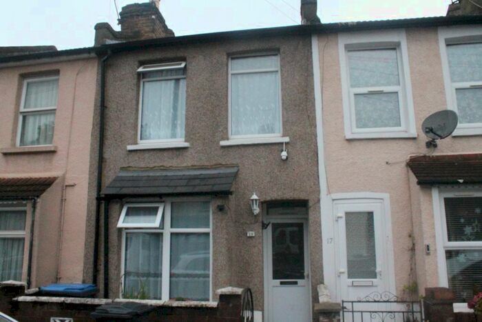 3 Bedroom Terraced House To Rent In Cornwallis Road, London, N9