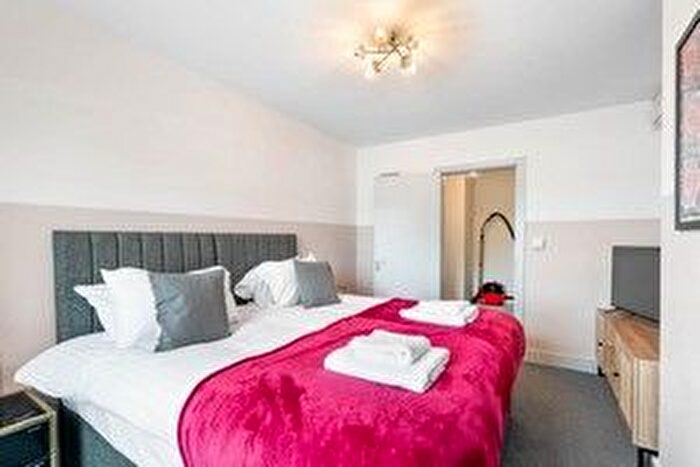 1 Bedroom Flat To Rent In Market Place, Market Rasen, LN8