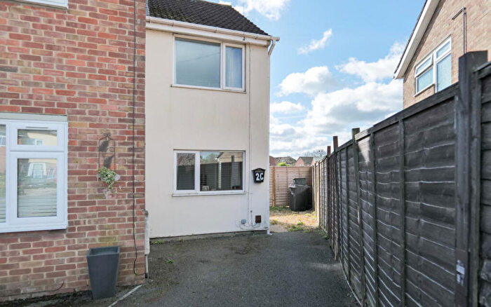1 Bedroom End Of Terrace House For Sale In Avon Road, Melksham, SN12