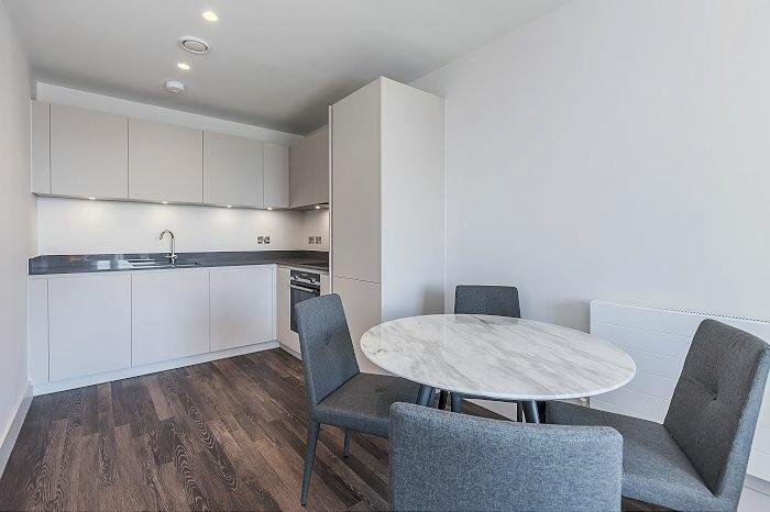 2 Bedroom Flat To Rent In Moulding Lane, London, SE14