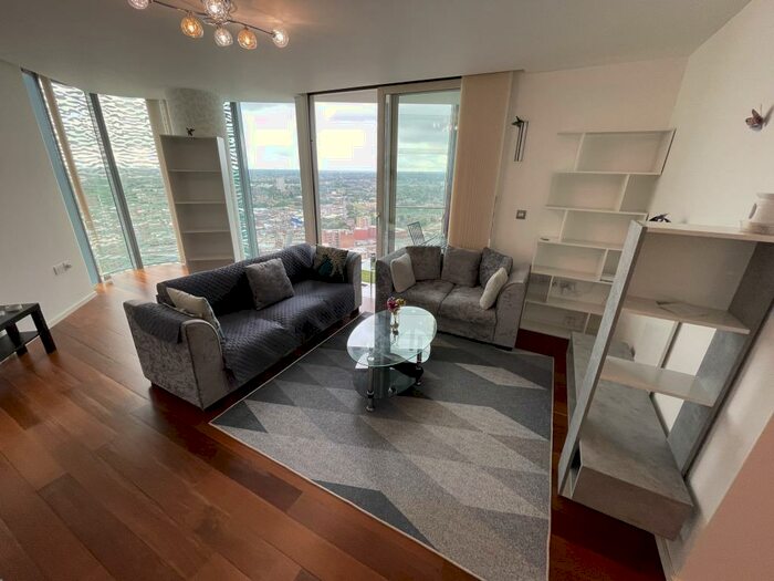 3 Bedroom Apartment To Rent In Beetham Tower, Holloway Circus, B1