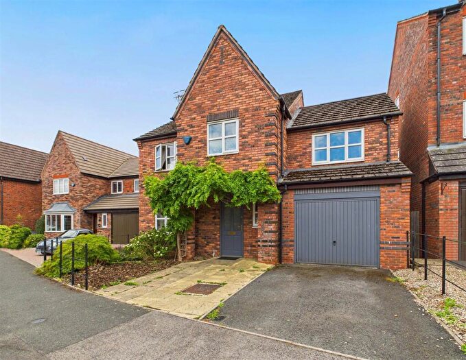 4 Bedroom Detached House For Sale In Darlow Drive, Stratford-Upon-Avon, CV37