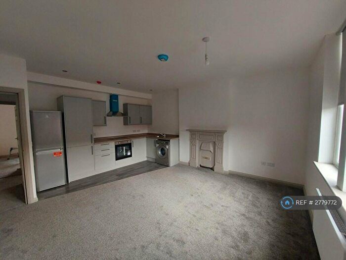 1 Bedroom Flat To Rent In Rawson Street, Farnworth, Bolton, BL4