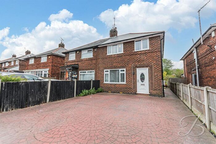 3 Bedroom Semi Detached House For Sale In Nottingham Road, Hucknall, Nottingham, NG15