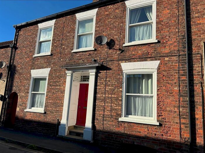 4 Bedroom Property To Rent In Garden Street, Brigg, DN20