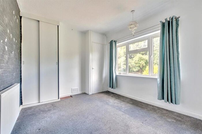 3 Bedroom Terraced House For Sale In Worrall Avenue, Arnold, NG5