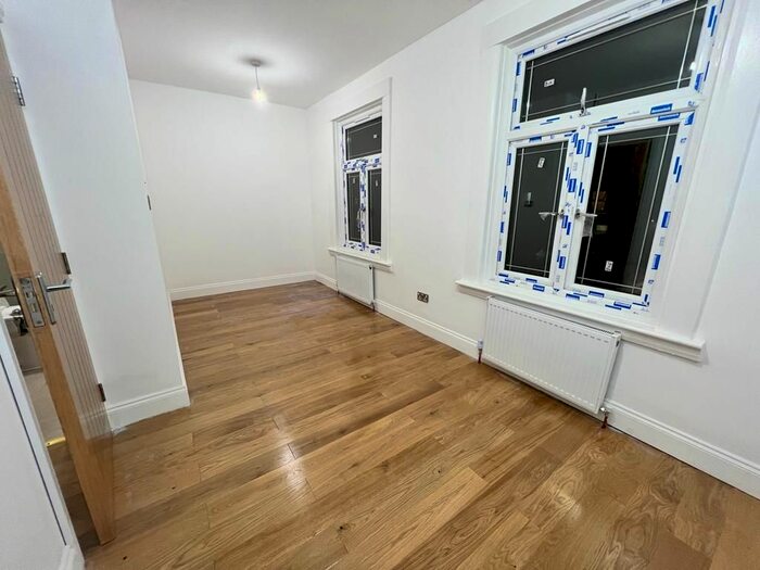 1 Bedroom Flat To Rent In Sunnyside Road, Ilford, IG1
