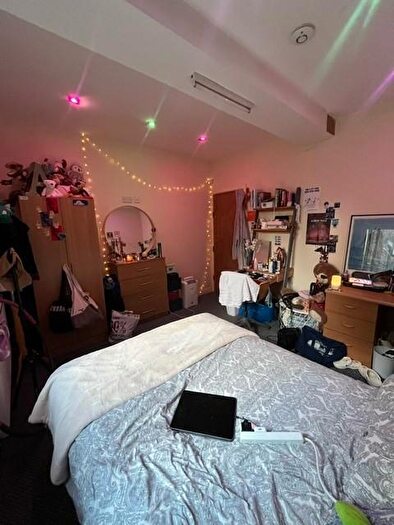 2 Bedroom Terraced House To Rent In A Cardigan Road, Leeds, West Yorkshire, LS6