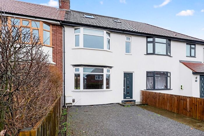4 Bedroom Terraced House For Sale In Holly Bank Road, York, YO24