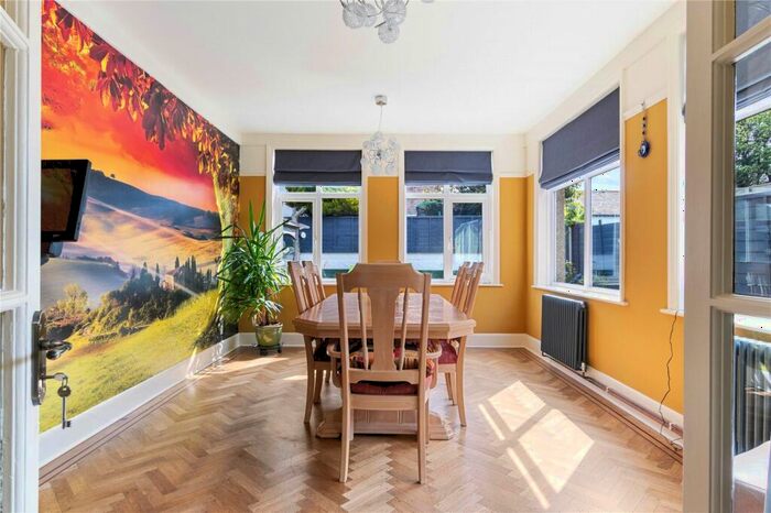 5 Bedroom Detached House For Sale In Victoria Road, Bognor Regis, West Sussex, PO21