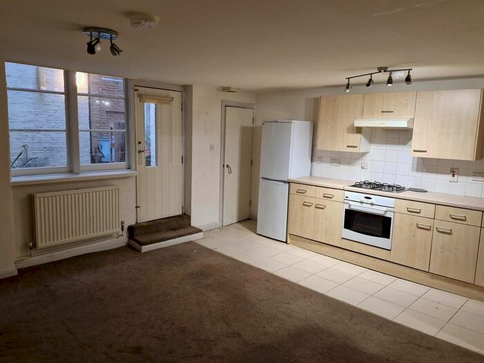 Studio To Rent In Baker Street, London, NW1