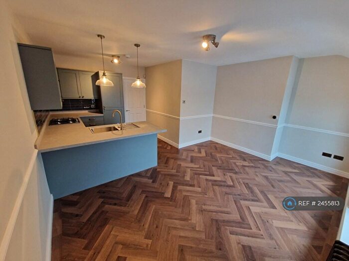2 Bedroom Flat To Rent In Adelaide Terrace, Liverpool, L22
