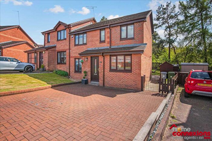 5 Bedroom Semi-Detached House For Sale In Mardale, Stewartfield, East Kilbride, G74