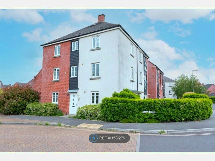 4 Bedroom End Of Terrace House To Rent In Cleeve Road, Basingstoke, RG24