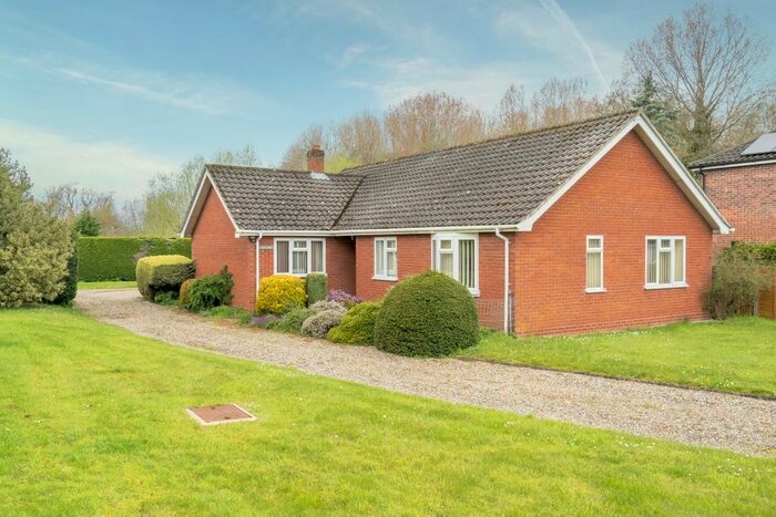 3 Bedroom Detached Bungalow For Sale In High Street, Wicklewood, Wymondham, NR18