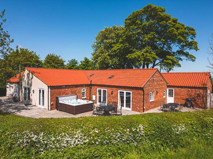 5 Bedroom Detached Bungalow For Sale In Woodys Top, Ruckland, Louth, LN11