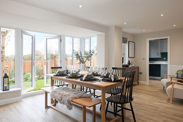 4 Bedroom Detached House For Sale In Meadowsweet Avenue, Beaconside, Stafford, Staffordshire, ST16