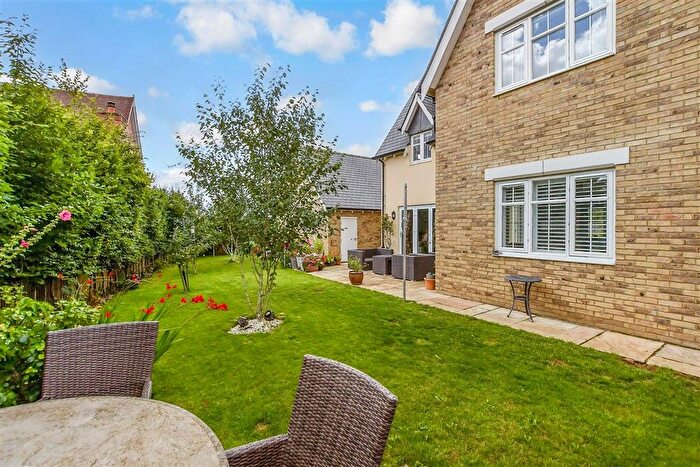 4 Bedroom Detached House For Sale In Vicarage Fields, Linton, Maidstone, Kent, ME17