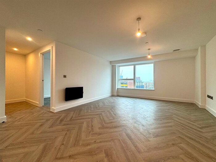 1 Bedroom Flat To Rent In Upper Gough Street, Birmingham, B1
