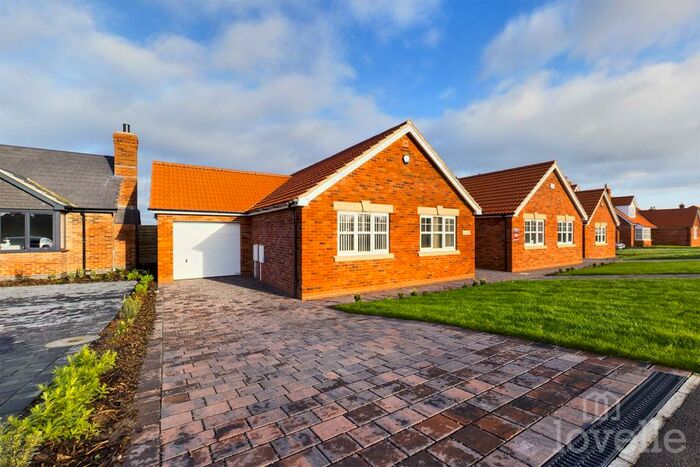 2 Bedroom Detached Bungalow For Sale In Ferry Road East, Barrow Upon Humber, DN19
