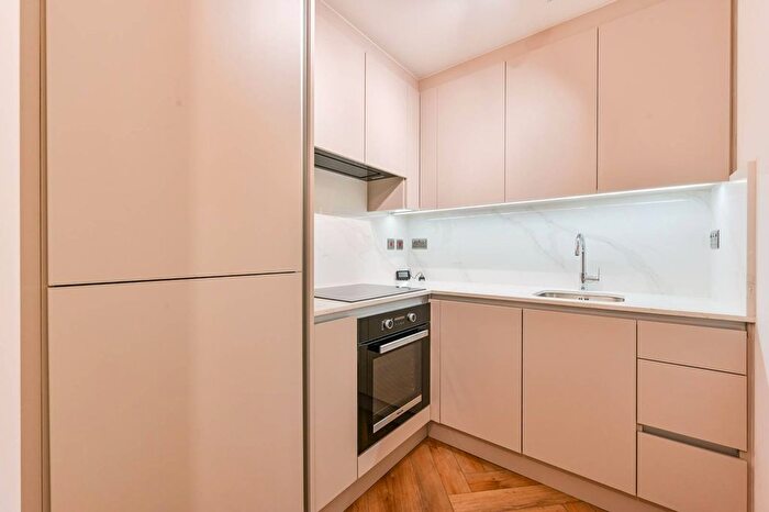1 Bedroom Flat For Sale In St Martins House, Camden, London, NW1