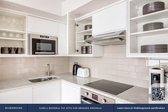 2 Bedroom Flat To Rent In Waterloo, SE1