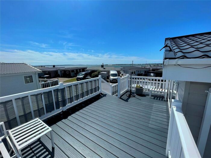 2 Bedroom Park Home For Sale In Solent Breezes, Chilling Lane, Warsash, Hampshire, SO31
