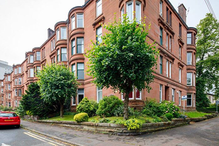 2 Bedroom Flat For Sale In Hector Road, Shawlands, G41