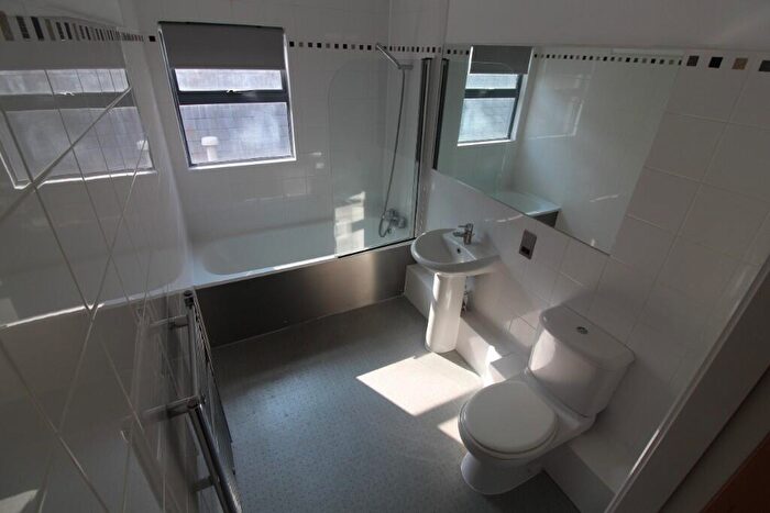 2 Bedroom Flat To Rent In Broad Street, Nottingham, Nottinghamshire, NG1