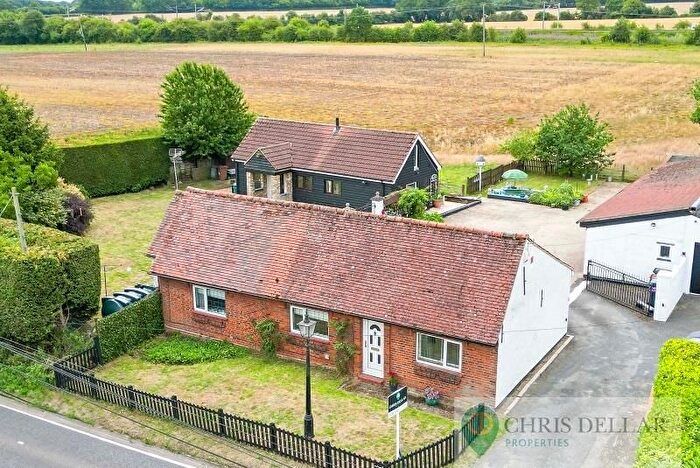 4 Bedroom Detached Bungalow For Sale In Hooks Cross, Watton At Stone, SG14