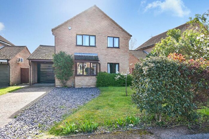 4 Bedroom Detached House For Sale In Elmsdale Road, Wootton, Bedford, MK43