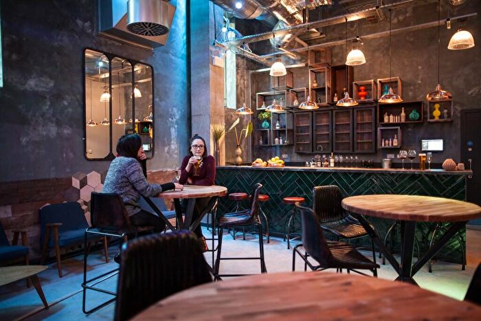 Studio To Rent In Old Oak Lane, London, NW10