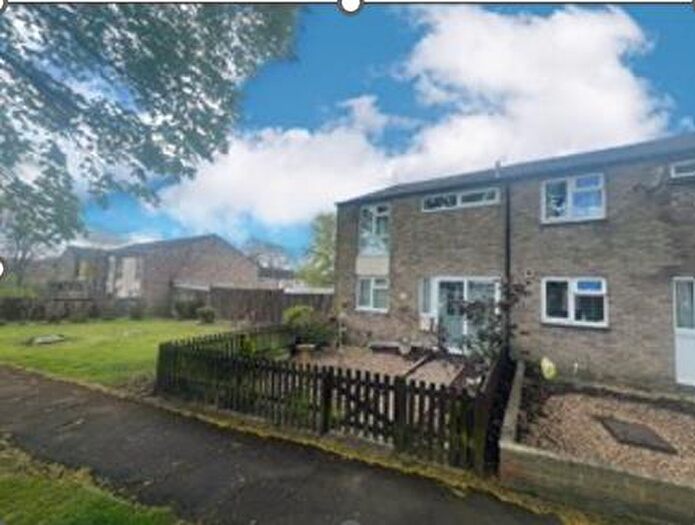 3 Bedroom House To Rent In Page Close, Calne, SN11