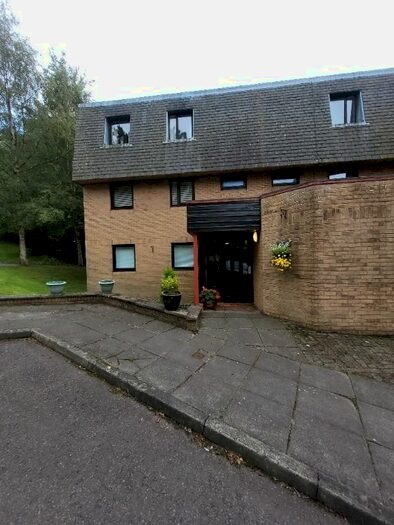 2 Bedroom Flat To Rent In Ballinard Gardens, Broughty Ferry, Dundee, DD5