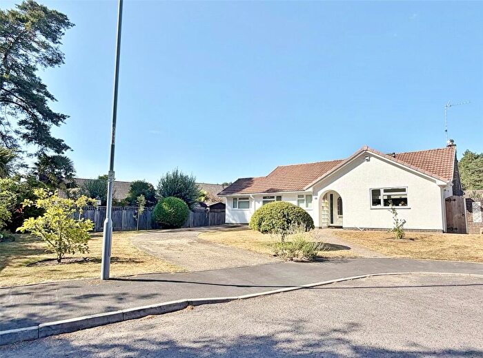 3 Bedroom Bungalow For Sale In The Chase, Verwood, Dorset, BH31