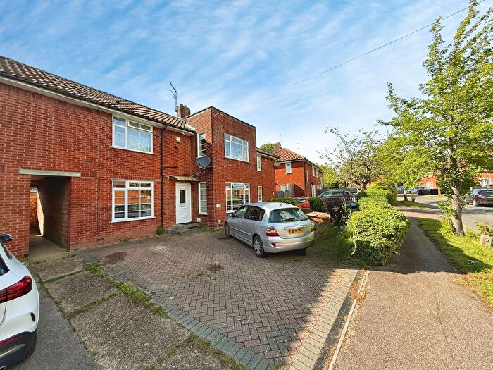 4 Bedroom Terraced House For Sale In Cowper Road, Welwyn Garden City, AL7