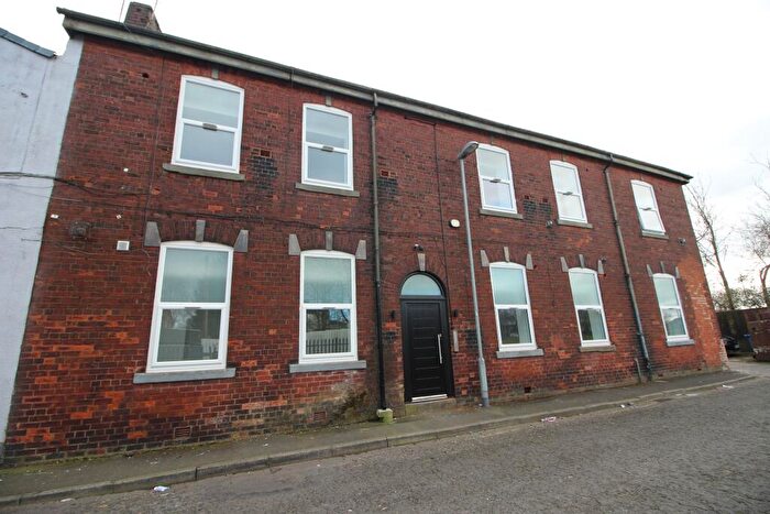 1 Bedroom House Of Multiple Occupation To Rent In Pitt Street, Heywood, OL10
