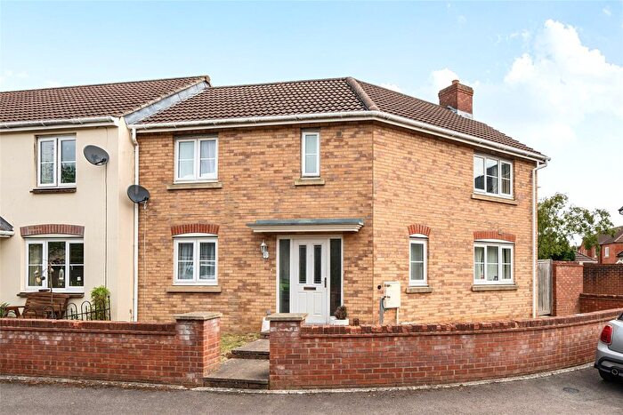 3 Bedroom Semi Detached House For Sale In Holbeach Drive Kingsway, Quedgeley, Gloucester, Gloucestershire, GL2