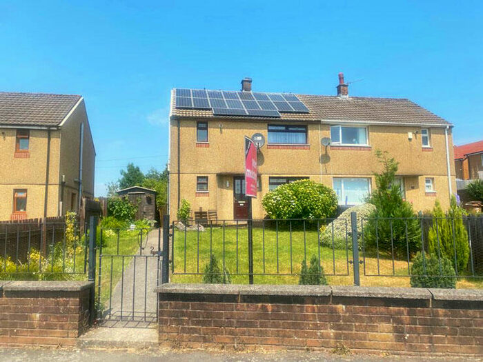 3 Bedroom Semi-Detached House For Sale In Claerwen, Gelligaer, Hengoed, CF82