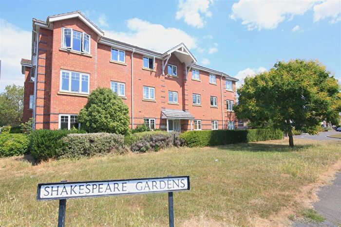 2 Bedroom Flat For Sale In Marlowe Court, Shakespeare Gardens, Rugby, CV22