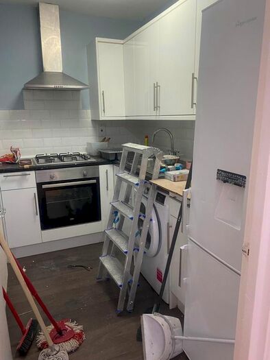 2 Bedroom Flat To Rent In Hook Road, Surbiton, KT6