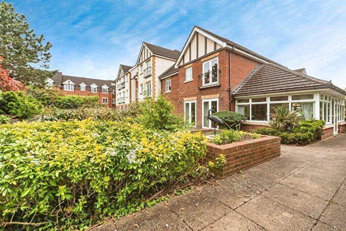 1 Bedroom Retirement Property To Rent In Calcot Priory, Bath Road, Calcot, Reading, RG31