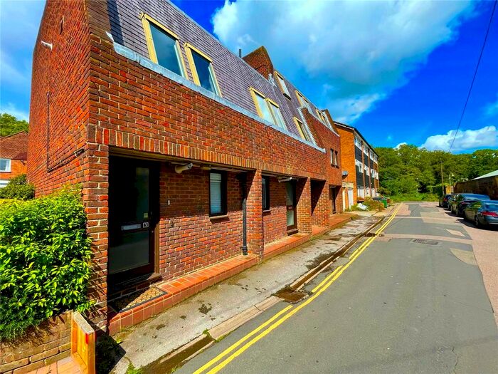 3 Bedroom Flat To Rent In College Place, Walthamstow, London, E17