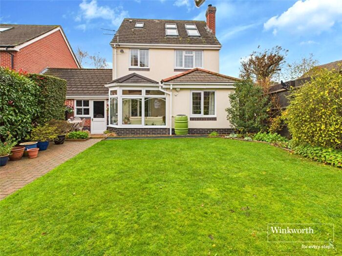 4 Bedroom Detached House For Sale In Ludlow Close, Newbury, Berkshire, RG14