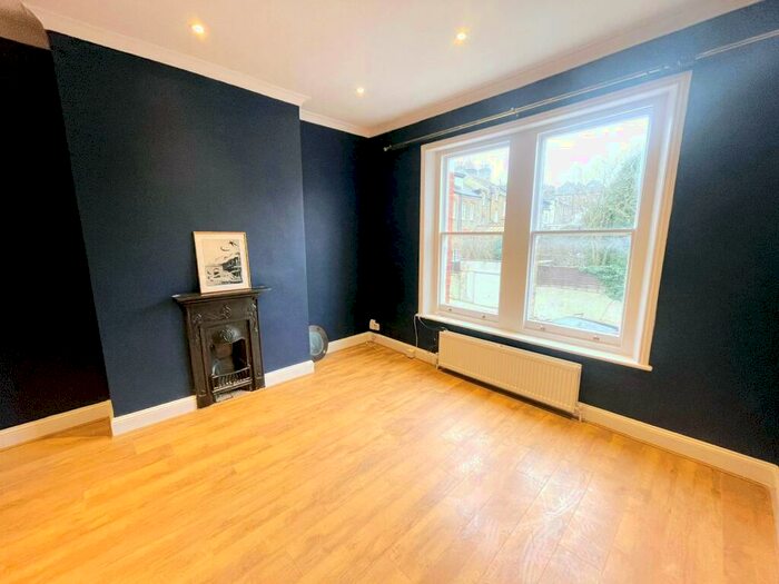 2 Bedroom Apartment To Rent In Langdon Park Road, Highgate, N6
