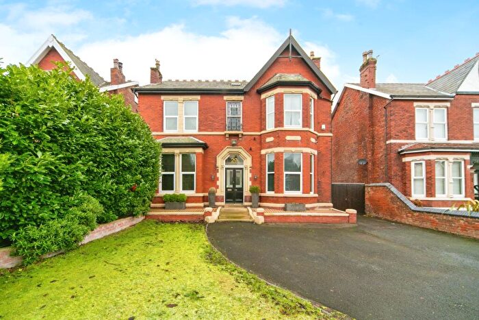 5 Bedroom Detached House For Sale In Lethbridge Road, Southport, Merseyside, PR8