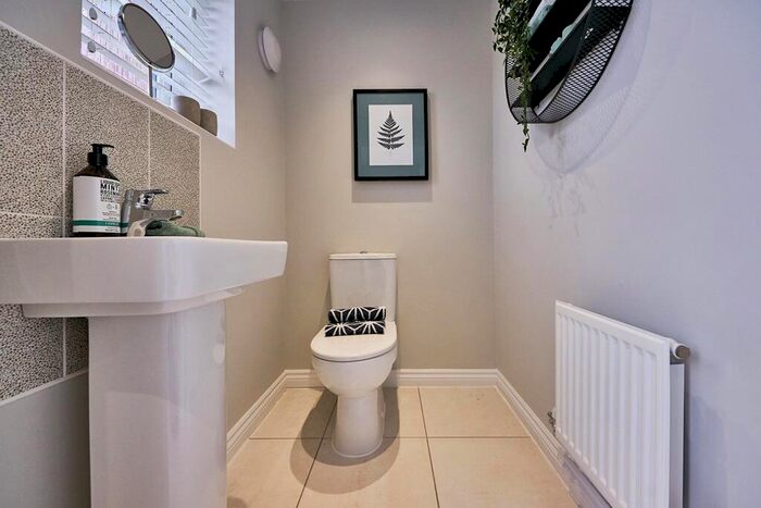 2 Bedroom Semi-Detached House For Sale In Cwrt Sirhowy Cwm Gelli Blackwood, NP12